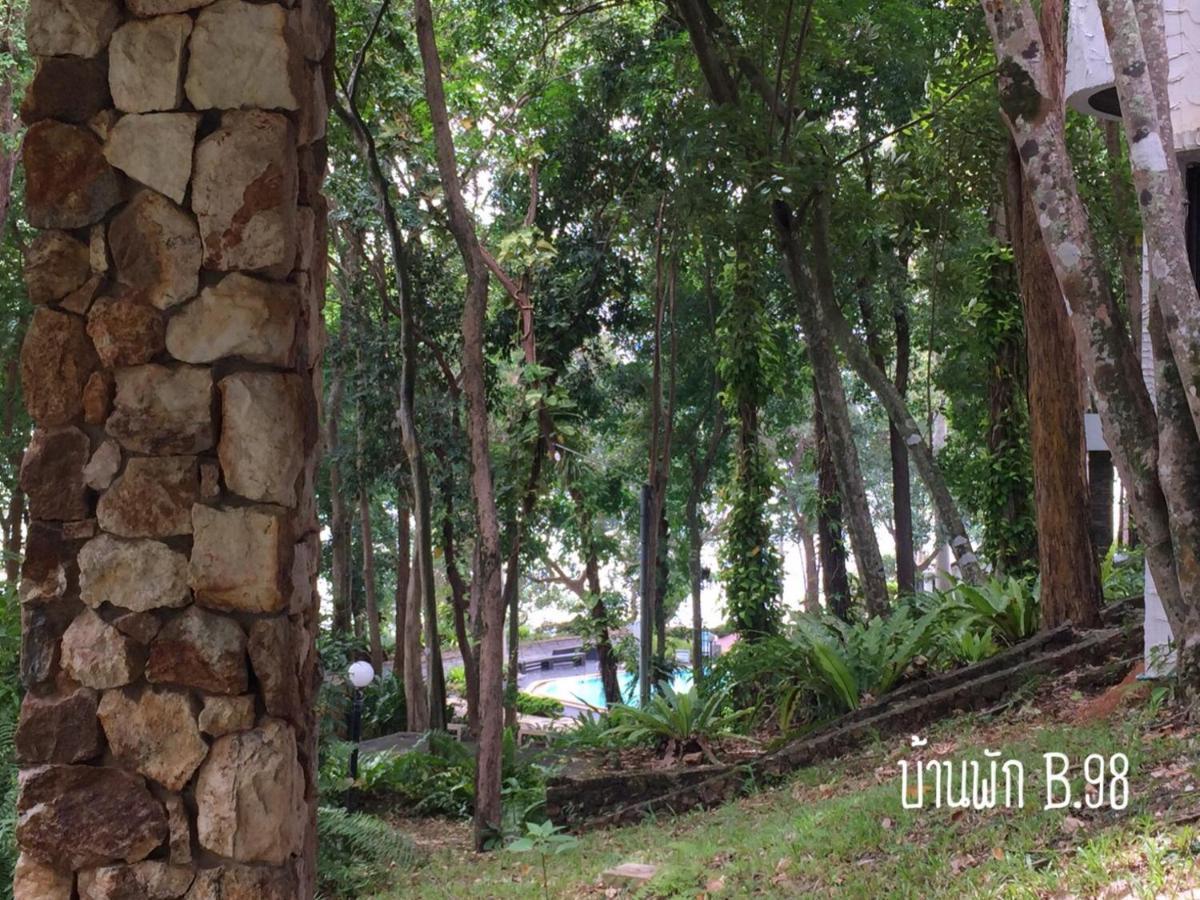 Baan Rug Nam Sai Thang Kwian Exterior foto